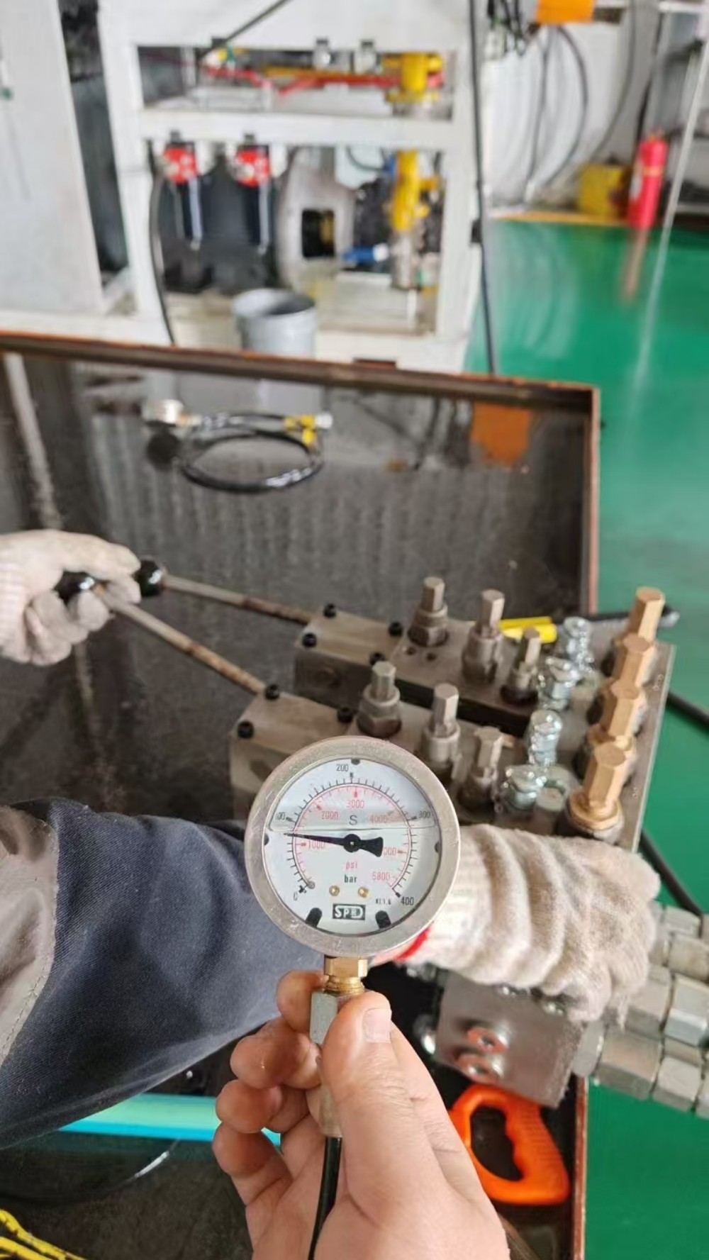 HYDRAULIC SERVICE